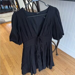 House of Harlow 1960 Black V-Neck Dress